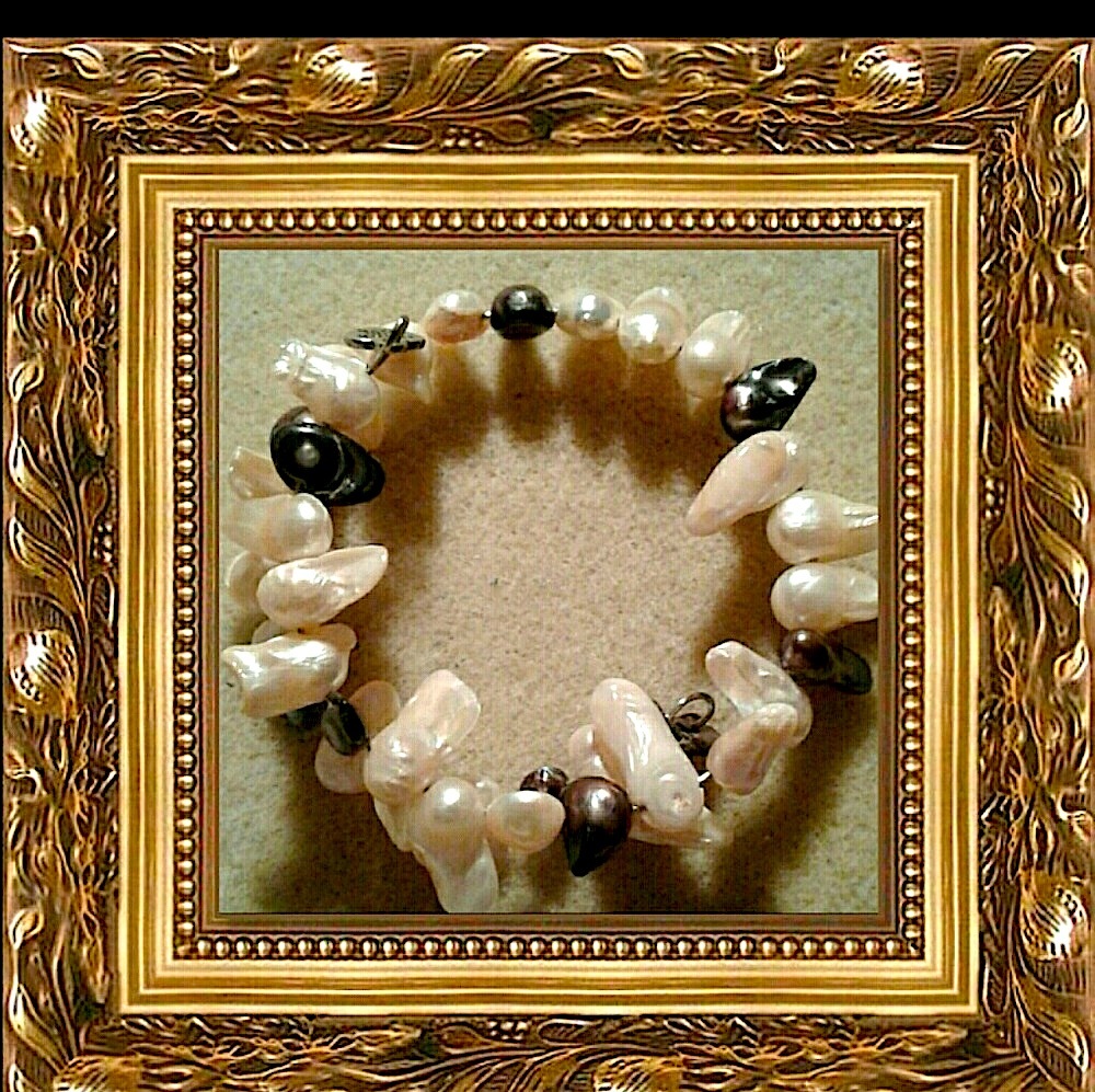 “Pearly” June Genuine biwa stick pearls memory wire bracelet - Picture 2 of 3